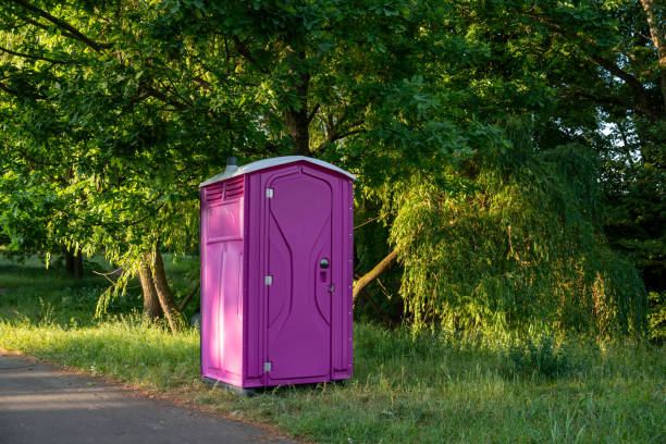 Porta potty delivery and setup in Schoolcraft, MI